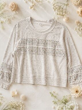 New POL Semi-Cropped Jersey Knit Top Floral Ruffle Detail Sweatshirt Small